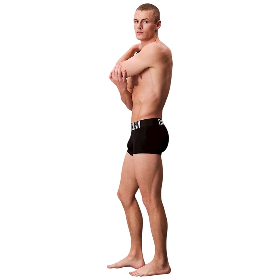 Boxer aderenti a vita bassa da uomo in confezione da 3 intense power micro Calvin Klein | NB3611A2QS